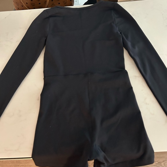 Aritzia Wilfred Romper - Picture 3 of 3